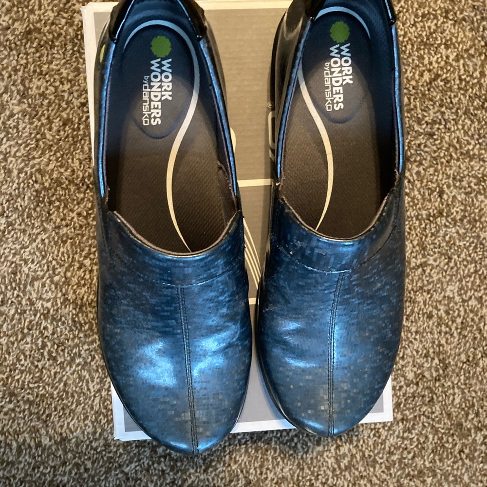 Dansko blue clogs size 42 size 11 dress shoes